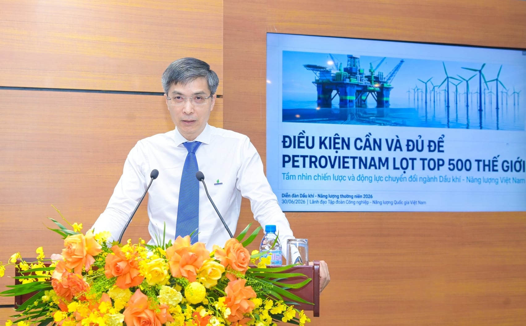 Ông Vũ Đào Minh, Phó Tổng giám đốc Tập đoàn Công nghiệp - Năng lượng Quốc gia Việt Nam cho biết, đến năm 2030, phấn đấu gia nhập nhóm 500 doanh nghiệp hàng đầu thế giới, đứng trong top 10 tập đoàn công nghiệp - năng lượng hàng đầu khu vực. Ảnh: Hồng Thắm.