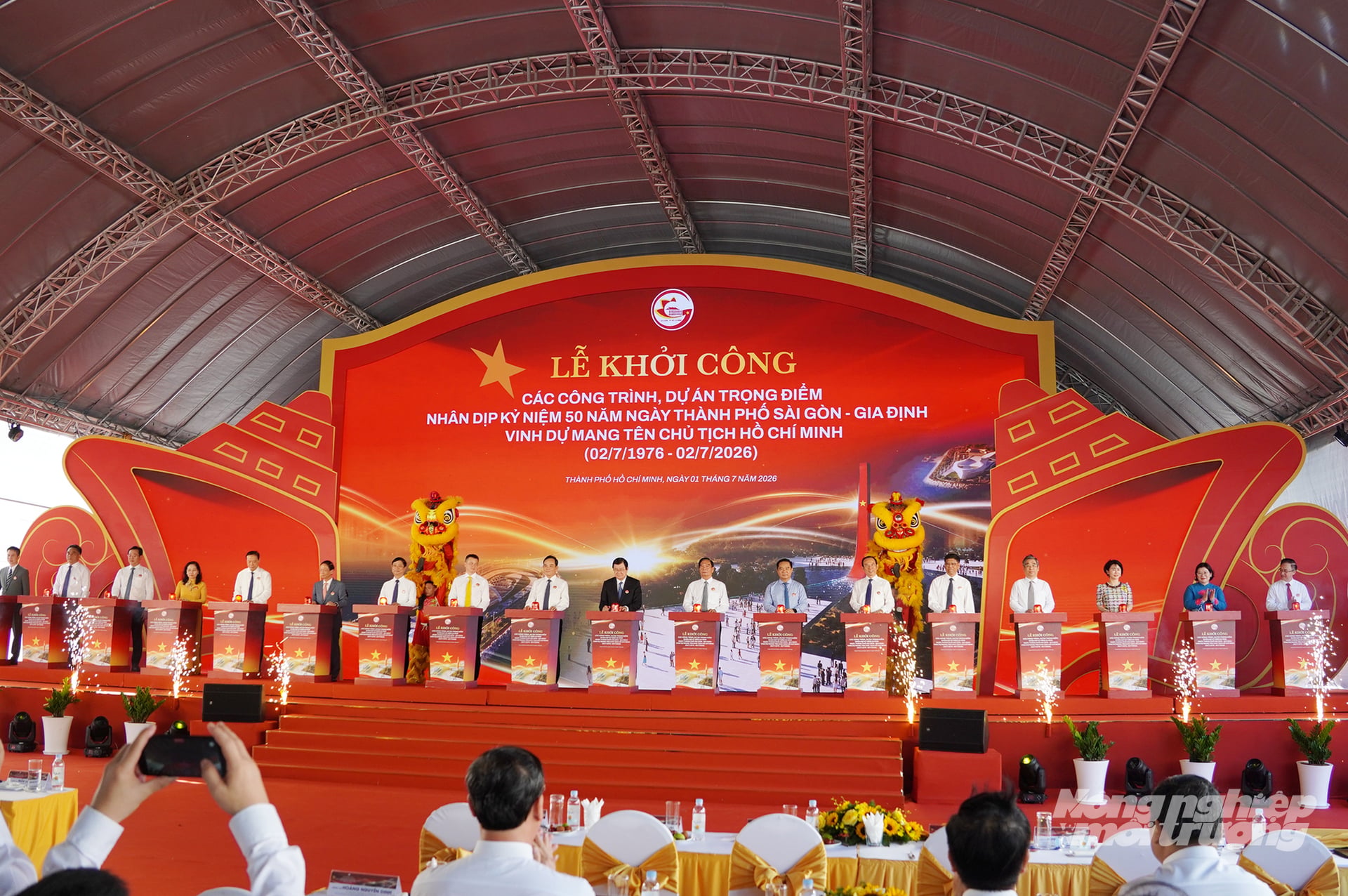 Lễ khởi công 8 công trình, dự án trọng điểm dịp kỷ niệm 50 năm ngày TP Sài Gòn - Gia Định mang tên Bác có ý nghĩa đặc biệt. Ảnh: Nguyễn Thủy.