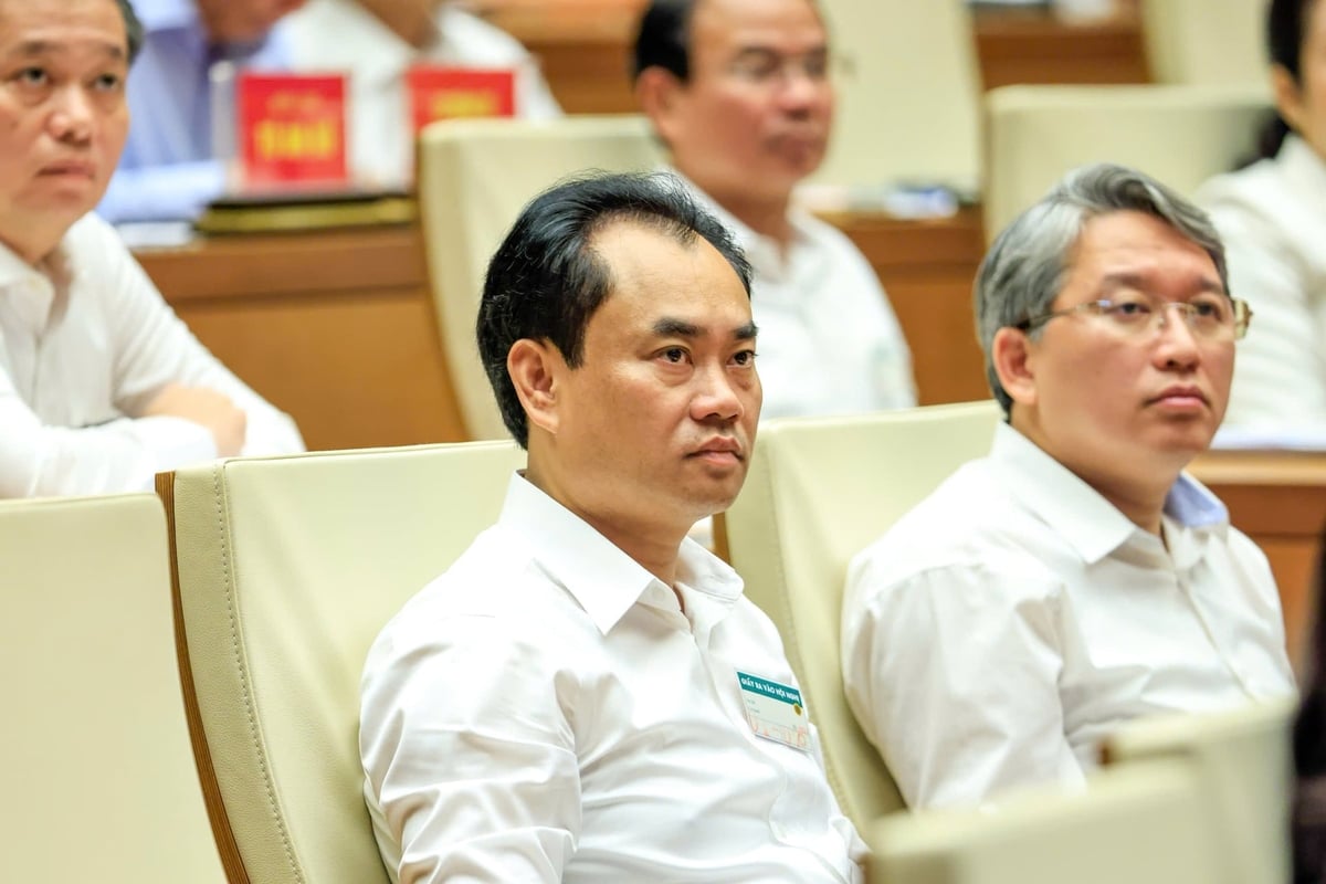 Bộ trưởng Bộ Nông nghiệp và Môi trường Trịnh Việt Hùng tại Hội nghị toàn quốc sơ kết 1 năm vận hành mô hình tổ chức tổng thể của hệ thống chính trị, mô hình chính quyền 3 cấp. Ảnh: Như Ý.
