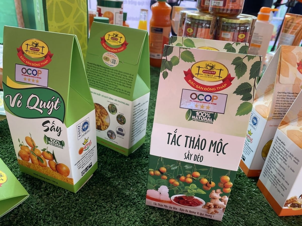Sau khi thực hiện sắp xếp đơn vị hành chính, xã Lai Vung hiện có 38 sản phẩm OCOP. Ảnh: Ngọc Hân.
