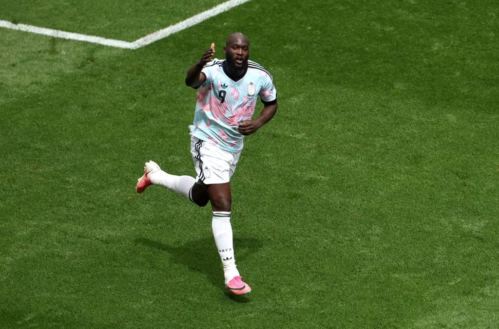 Tiền đạo Lukaku tạo dấu ấn trong màn lội ngược dòng của đội tuyển Bỉ. Ảnh: FIFA.