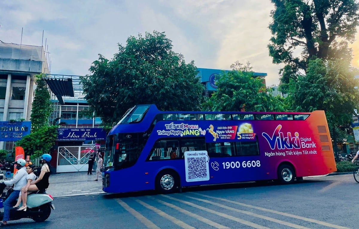 Xe buýt 2 tầng được kỳ vọng thúc đẩy du lịch và quảng bá bộ mặt của thành phố với trong và ngoài nước. Ảnh: Đình Du.