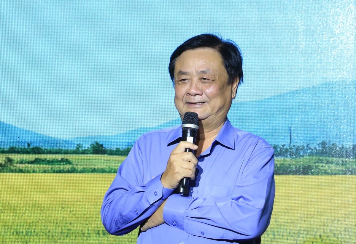Nguyên Phó Chủ tịch Quốc hội Lê Minh Hoan chia sẻ tại Lễ trao giải. Ảnh: Thanh Sơn.