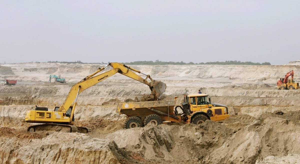 Khu vực mỏ sắt Thạch Khê. Ảnh: Thanh Nga.