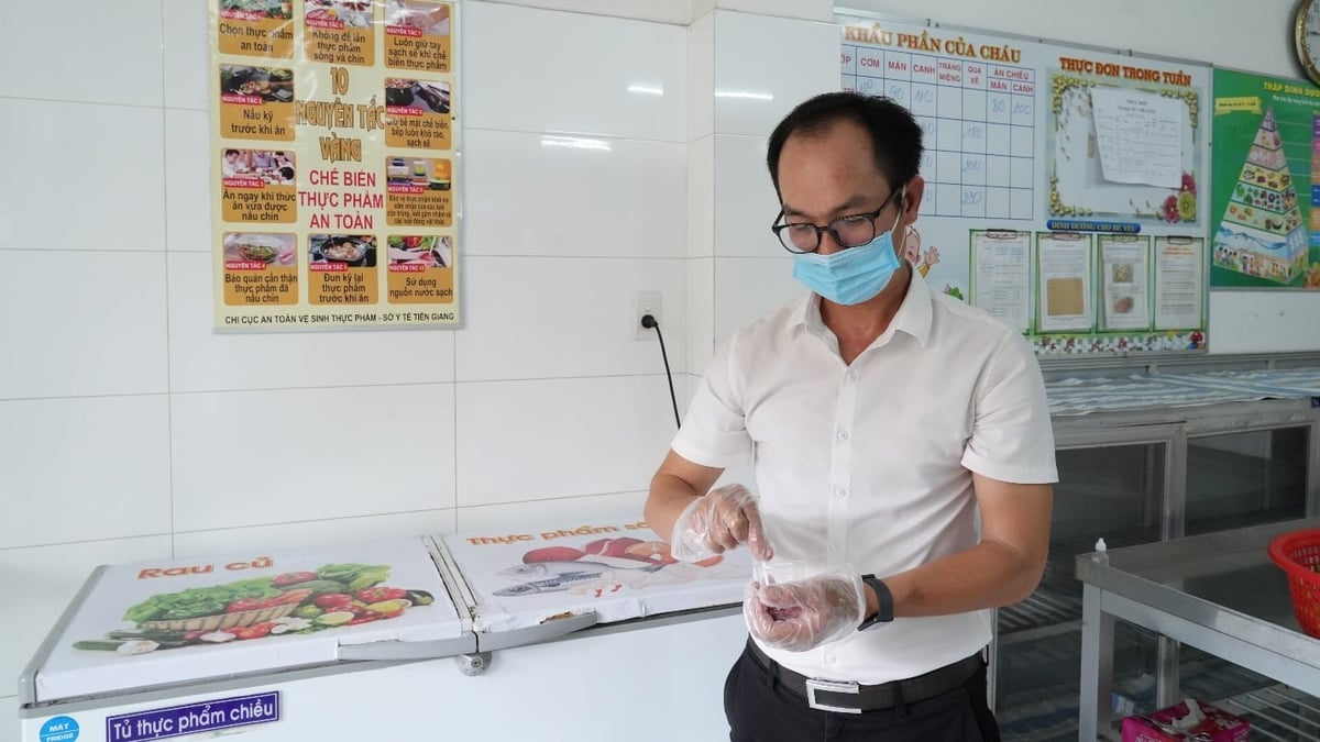Công tác kiểm tra an toàn thực phẩm luôn được chú trọng. Ảnh: Bộ Y tế.
