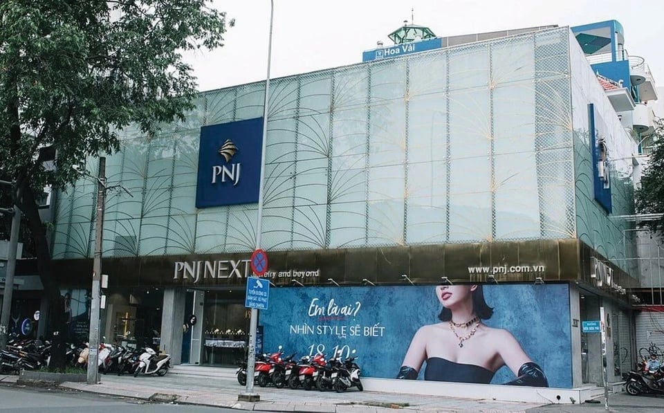 PNJ cho biết tồn kho có tăng nhưng vẫn trong mức kiểm soát. Ảnh: PNJ. 