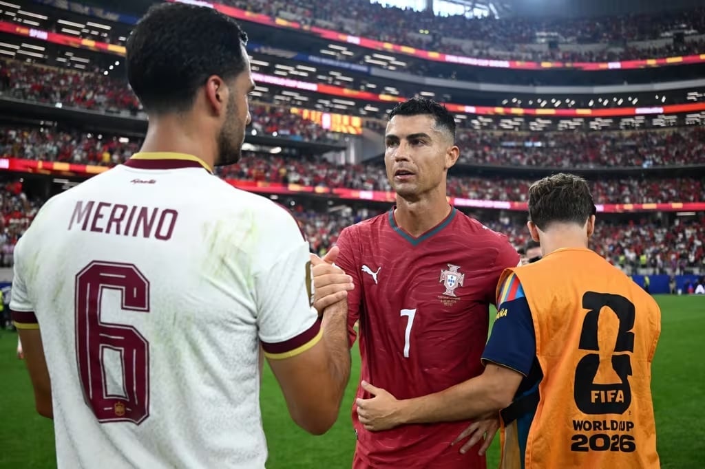 C.Ronaldo không giấu được sự thất vọng khi phải chia tay World Cup 2026. Ảnh: FIFA.