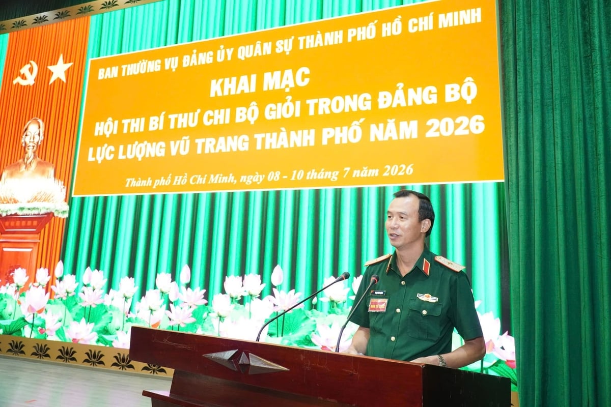 Thiếu tướng Phạm Như Quân, Phó Chính ủy Bộ Tư lệnh TP.HCM phát biểu khai mạc Hội thi Bí thư chi bộ giỏi năm 2026. Ảnh: Bộ Tư lệnh TP.
