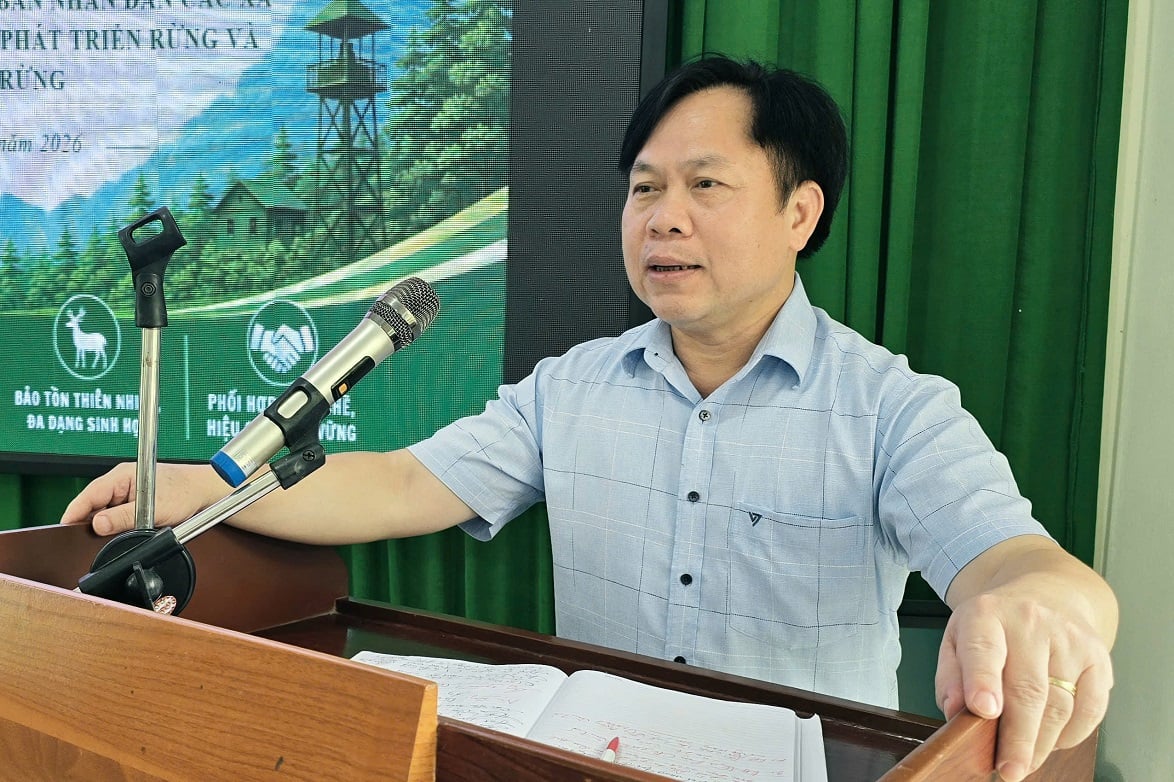 Phó Giám đốc Sở Nông nghiệp và Môi trường Lạng Sơn Hoàng Văn Chiều nhấn mạnh vai trò của chính quyền cơ sở trong quản lý, bảo vệ rừng. Ảnh: Hoàng Nghĩa.