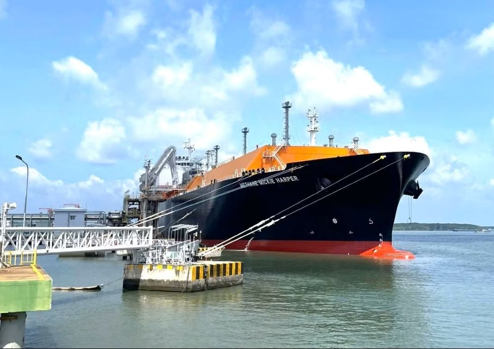 Tàu CLIPPER WILMA cũng đã cập cảng, đưa về Việt Nam khoảng 45.000 tấn LPG nhập khẩu từ Hoa Kỳ. Ảnh: PV GAS.