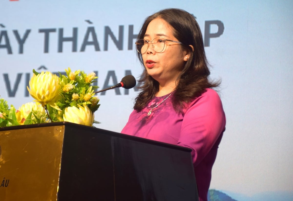 Bà Đỗ Thị Diệu Hạnh, Giám đốc Sở Văn hóa, Thể thao và Du lịch tỉnh Gia Lai, phát biểu khai mạc hội nghị. Ảnh: V.Đ.T.