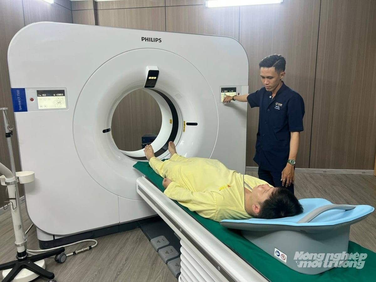 Bệnh viện Đa khoa Thanh Vũ Medic Bạc Liêu chính thức đưa vào vận hành hệ thống CT Phổ 512 lát cắt ứng dụng AI. Ảnh: Trọng Linh.