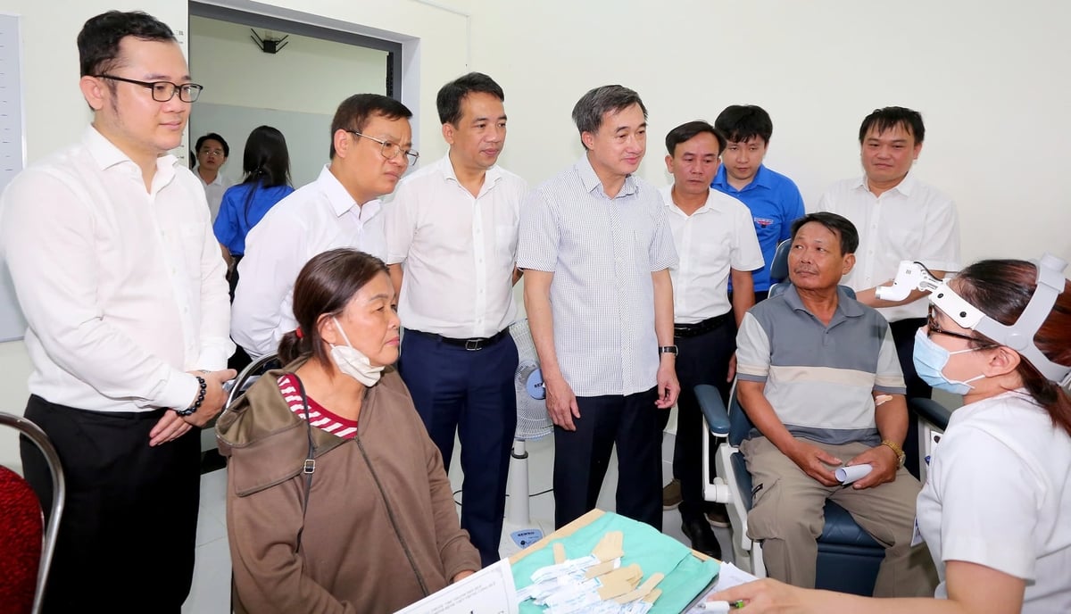 Hơn 1.000 người dân tại TP. Huế đã được khám lâm sàng toàn diện, đánh giá các yếu tố nguy cơ và khám chuyên khoa… Ảnh: B.V.