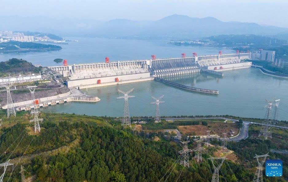 Đập Tam Hiệp, công trình thủy lợi đã hoàn thành lớn nhất của Trung Quốc hiện nay, đồng thời cũng là đập thủy điện lớn nhất thế giới. Ảnh: Tân Hoa Xã.