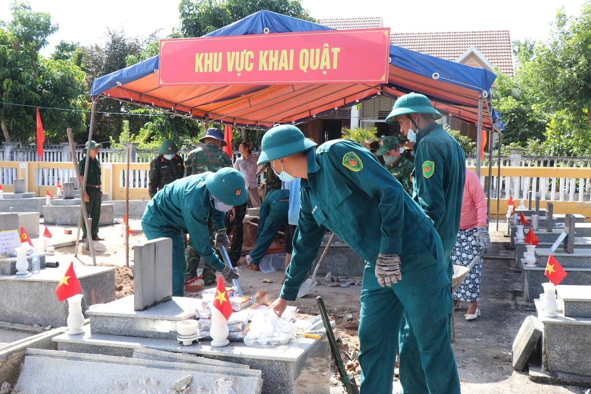 Hiện toàn tỉnh Quảng Ngãi có 127 nghĩa trang liệt sĩ với 37.689 phần mộ, trong đó có 13.656 mộ chưa có thông tin thuộc diện lấy mẫu phục vụ giám định ADN: Ảnh: T.T.