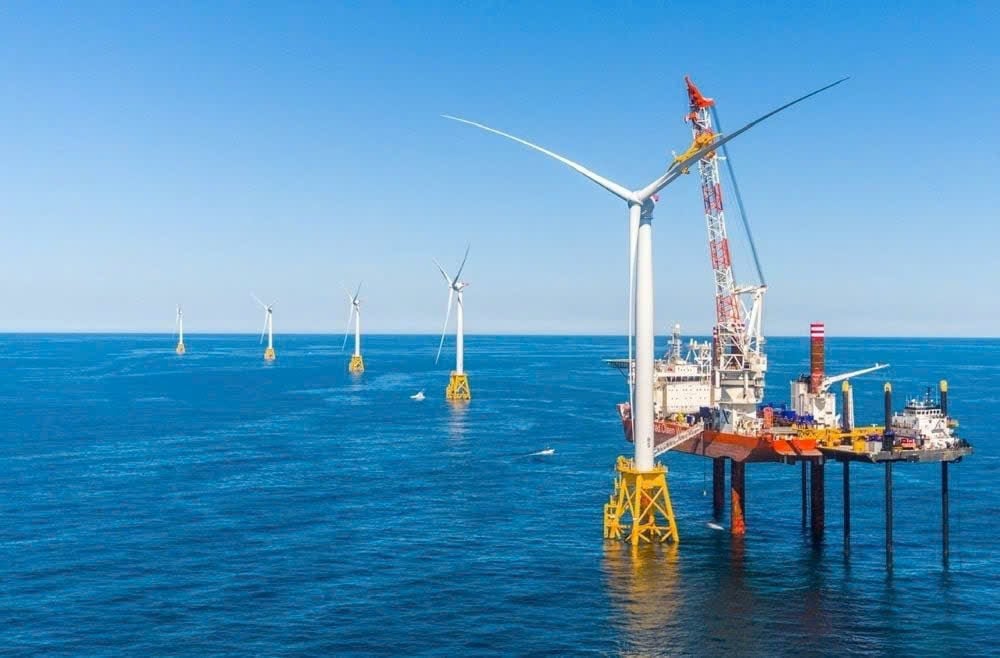 Nghị định yêu cầu vốn chủ sở hữu tham gia dự án điện gió ngoài khơi không thấp hơn 20% tổng vốn đầu tư, đồng thời phải có cam kết tài trợ vốn từ ngân hàng hoặc tổ chức tín dụng đối với phần vốn còn lại. Ảnh: Petrovietnam.