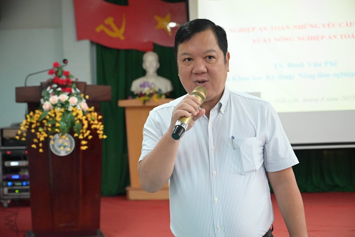 Theo TS Phan Việt Hà, giữ người làm khoa học không hề đơn giản trong bối cảnh còn nhiều khó khăn. Ảnh: Phạm Hoài.