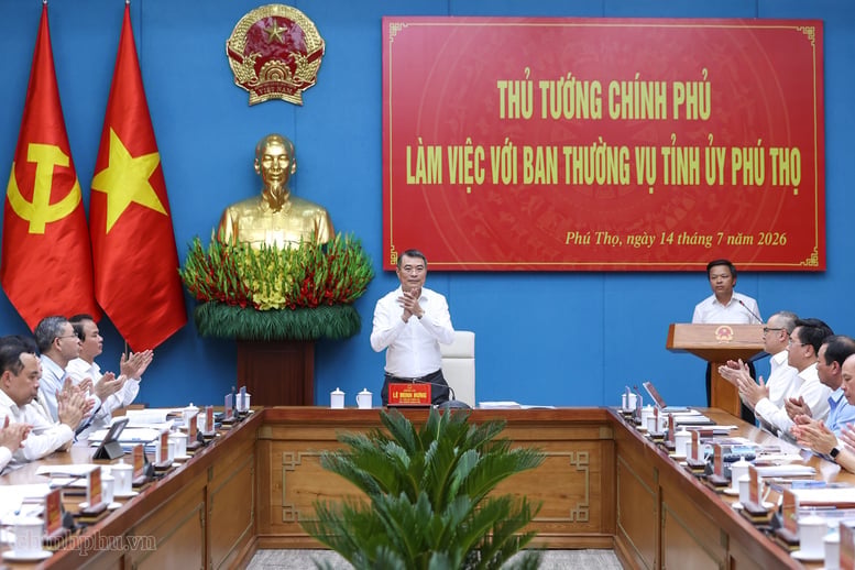 Thủ tướng Chính phủ Lê Minh Hưng làm việc với Ban Thường vụ Tỉnh ủy Phú Thọ. Ảnh: VGP/Nhật Bắc.