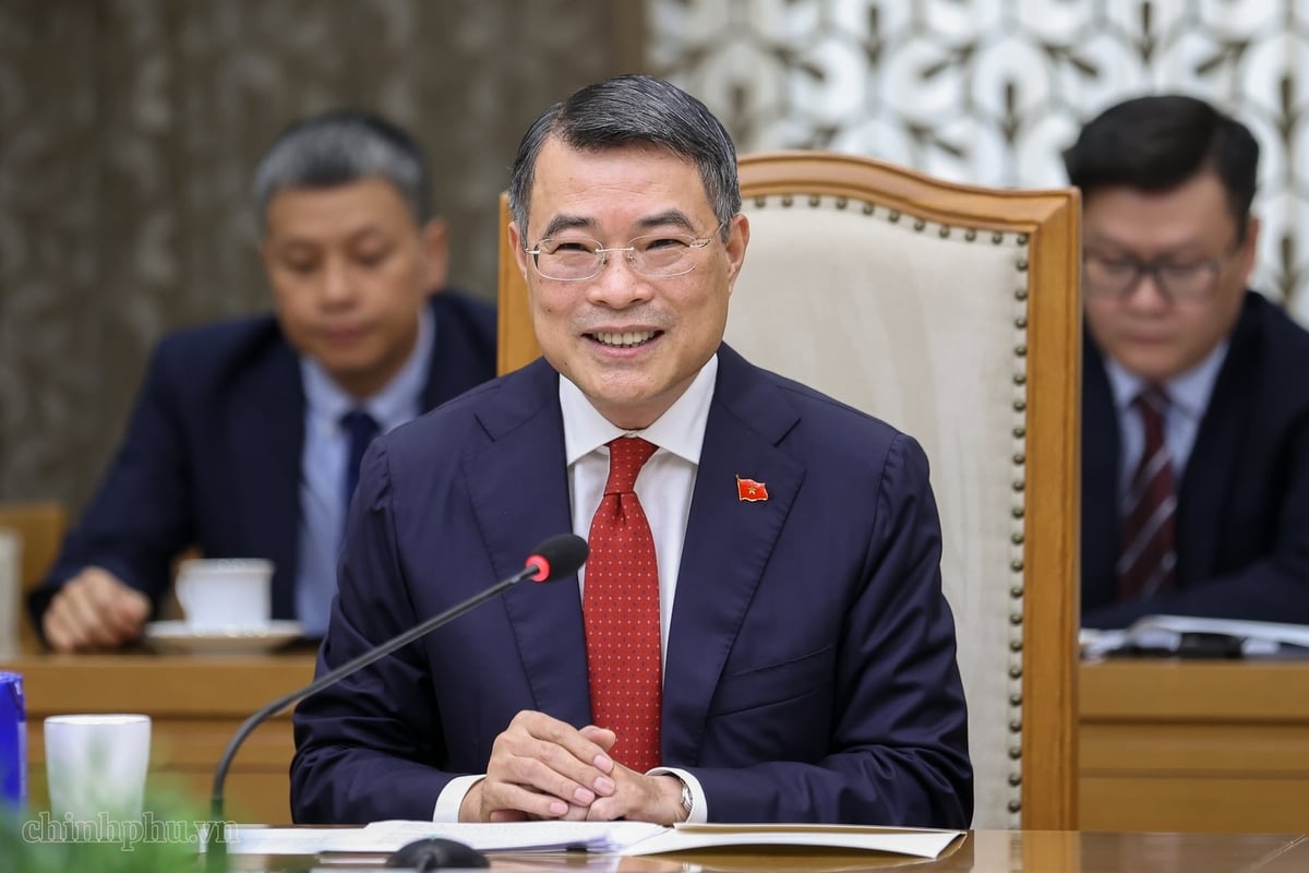 Thủ tướng đề cập đến việc tạo khuôn khổ ổn định để doanh nghiệp hai nước mở rộng đầu tư, sản xuất, kinh doanh. Ảnh: VGP.
