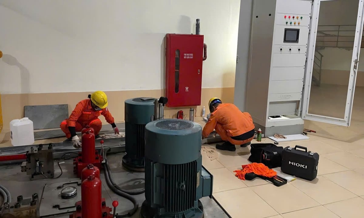 Các hoạt động sửa chữa, bảo dưỡng đảm bảo hoàn thành đúng tiến độ trước mùa mưa bão. Ảnh: An Nhiên.