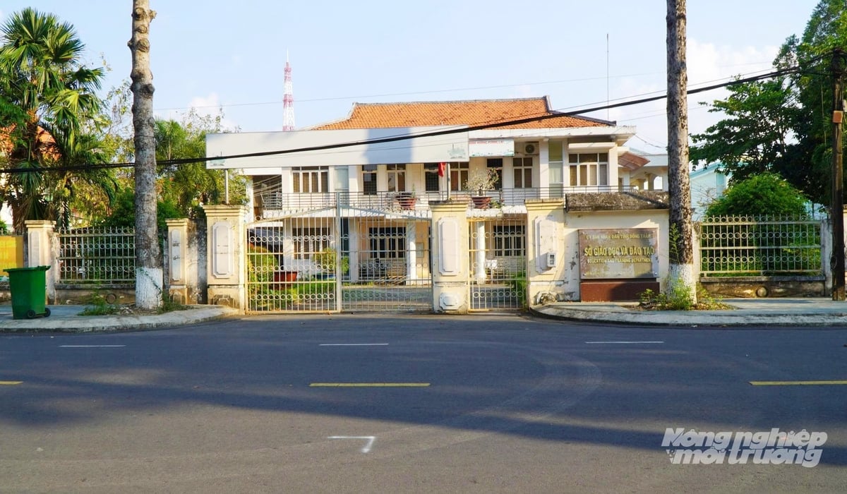 Nhiều trụ sở của các sở, ngành sau sắp xếp tổ chức bộ máy được tỉnh Đồng Tháp rà soát, xây dựng phương án điều chuyển, tái sử dụng hoặc khai thác theo đúng quy định. Ảnh: Lê Hoàng Vũ.