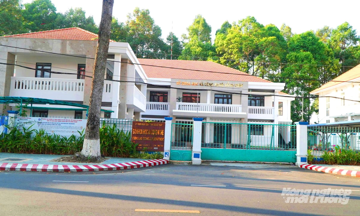 Việc bố trí, sắp xếp lại trụ sở làm việc sau sáp nhập được Đồng Tháp thực hiện đồng bộ, góp phần nâng cao hiệu quả quản lý, sử dụng tài sản công và đáp ứng yêu cầu vận hành chính quyền hai cấp. Ảnh: Lê Hoàng Vũ.
