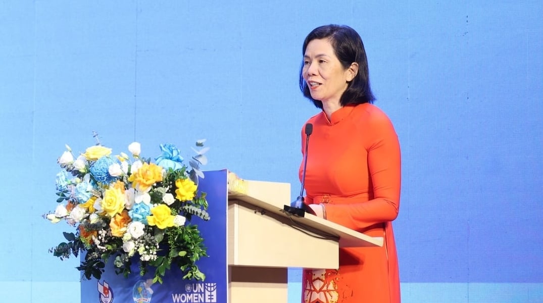 Theo bà Nguyễn Thị Minh Hương, mỗi tác phẩm báo chí chất lượng về bình đẳng giới không chỉ cung cấp thông tin mà còn giúp công chúng hiểu đúng hơn về các vấn đề giới. Ảnh: Việt Anh.