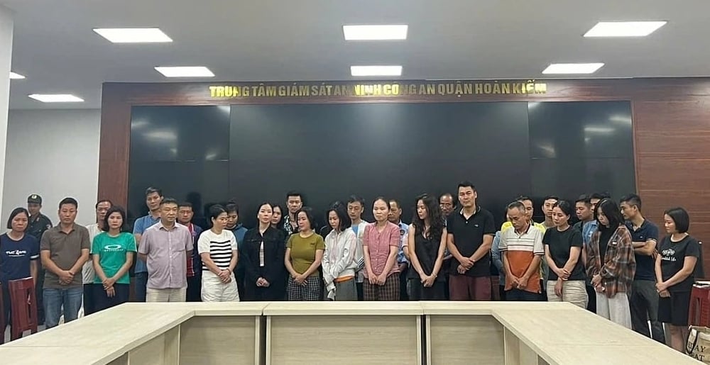 Một số bị can trong vụ án. Ảnh: Công an TP Hà Nội.