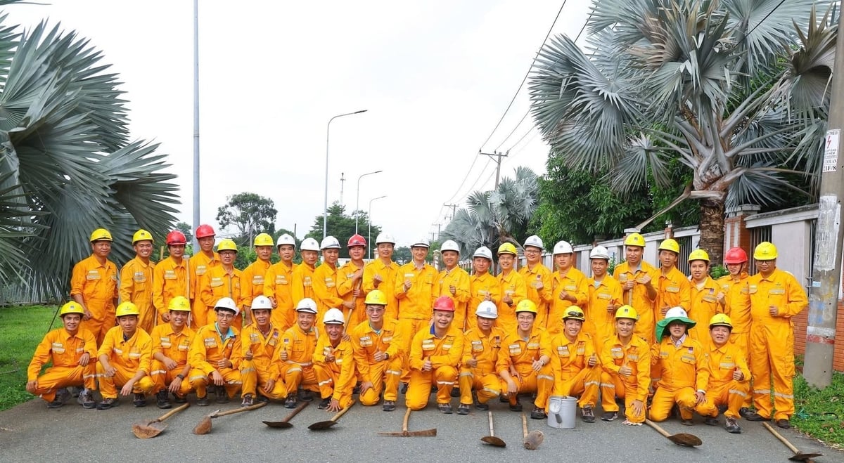 Chương trình họp mặt truyền thống của các thế hệ người lao động tại Nhà máy GPP Dinh Cố. Ảnh: PV GAS.