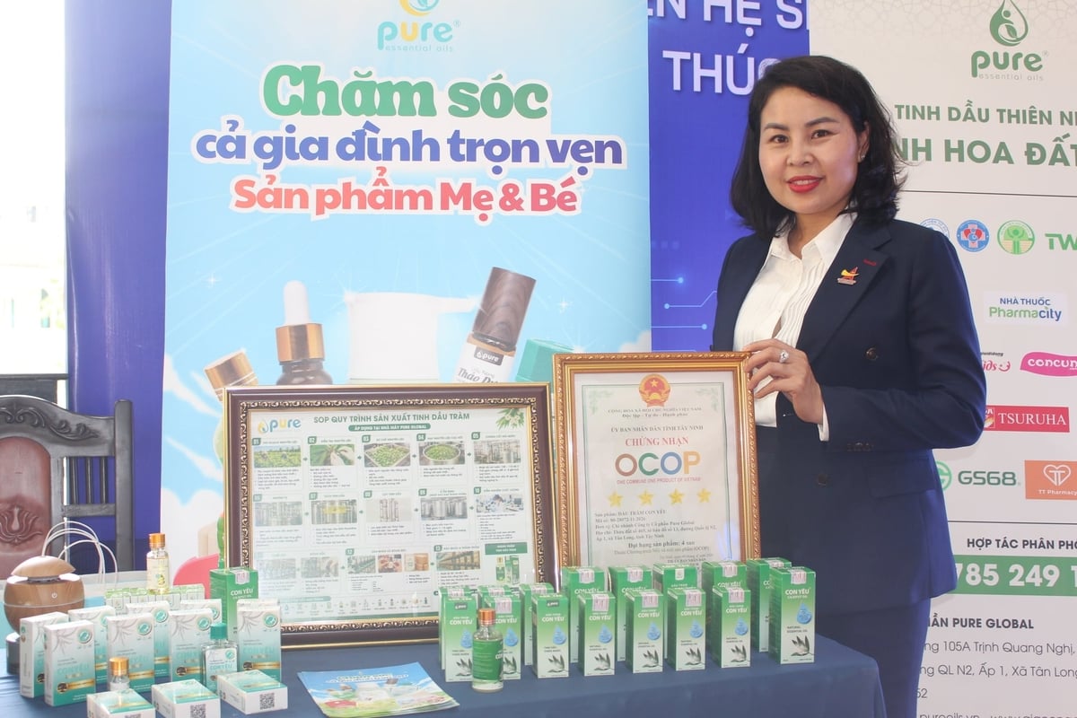 Doanh nghiệp tiêu biểu khởi nghiệp, đổi mới sáng tạo của tỉnh Tây Ninh tham gia sự kiện. Ảnh: Trần Trung.