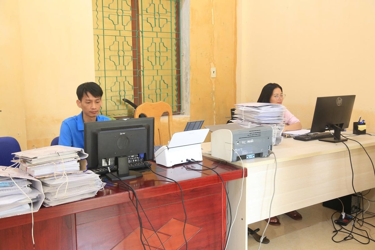 Tăng nhân lực có kỹ năng và làm việc ngoài giờ hành chính nhằm hoàn thành nhiệm vụ đúng tiến độ. Ảnh: Thanh Tiến.