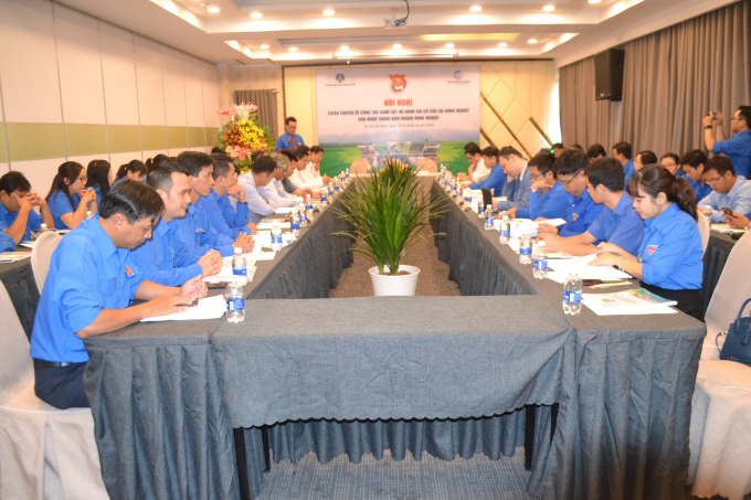 1-155026_88.jpg Toàn cảnh hội nghị. Ảnh: Trần Trung.