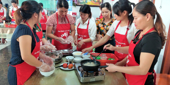 222-091109_916.jpg Các lớp học nhận được sự quan tâm tham gia đông đảo của các chị em.