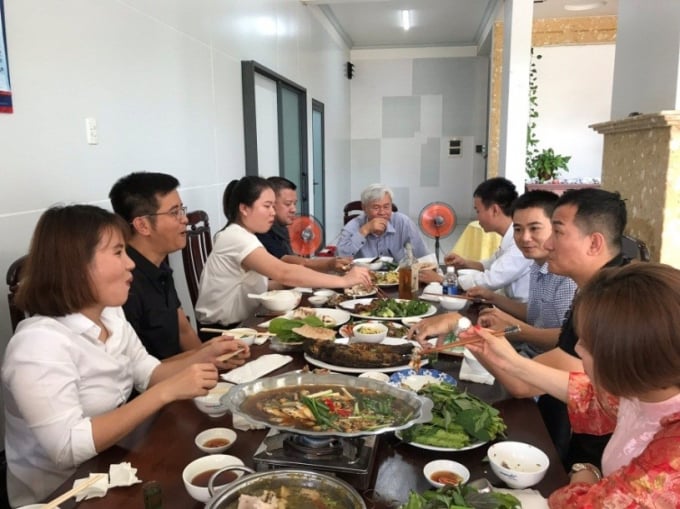 Bữa cơm điều.