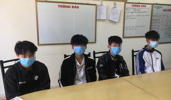 4 thanh niên bị triệu tập
