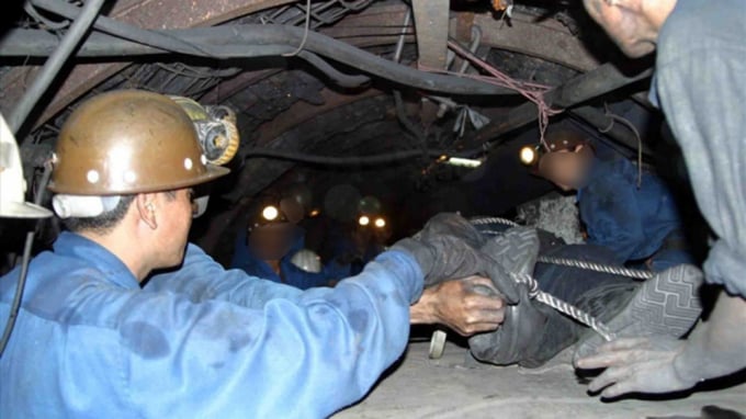 mot-cong-nhan-mo-than-duong-huy-tu-vong-khi-dang-lai-tau-163608_20210511_422.jpg Ảnh minh họa