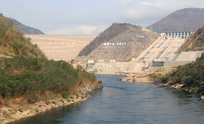 dam-nuozadhu-123906_856.jpg Cận cảnh đập Nọa Trác Độ trên dòng Mekong. Ảnh: Getty Images