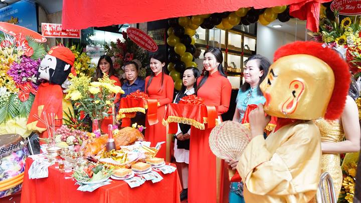 khai-truong-mo-cua-hang-2021_nongnghiep-092809_222.jpg Khai trương, mở cửa hàng mùng mấy Tết 2021 là tốt nhất?