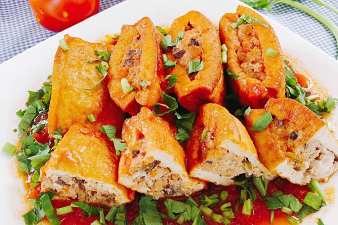 Món ngon mỗi ngày - Hướng dẫn làm món đậu hũ nhồi thịt sốt cà chua