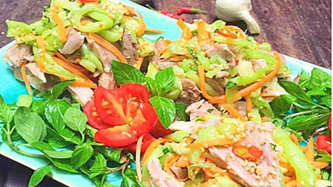 Món ngon mỗi ngày - Cách làm món Nộm lưỡi heo dọc mùng