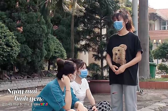 ngay-mai-binh-yen-tap-7_nongnghiep-3-152113_855.jpg Cô gái hào hứng khi được tham gia vào tuyến đầu chống dịch. Ảnh chụp màn hình.
