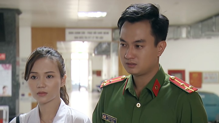 pho-trong-lang-tap-30-vtv1-2-141139_518.jpg Nam và mọi người hiểu được nỗi lo lắng của bố Đông. Anh chụp màn hình