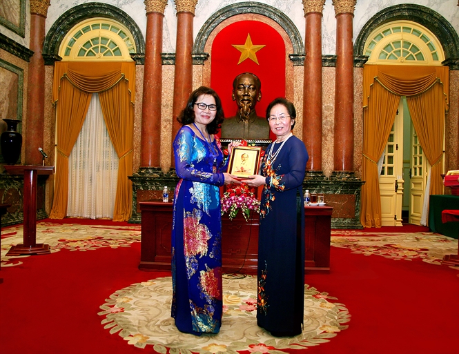 thuong-hieu-dnh-tien-2153221183