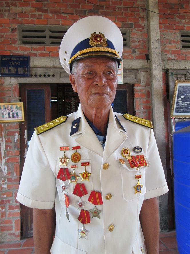 07-05-19_ong-hi-16-ln-tren-chuyen-tu-khong-so