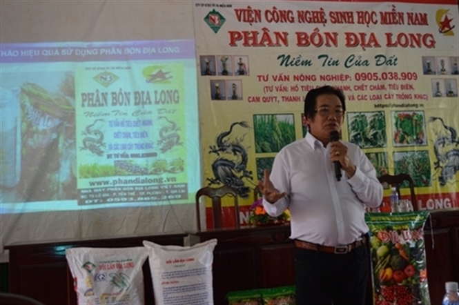 15-31-00_phn-bon-di-long