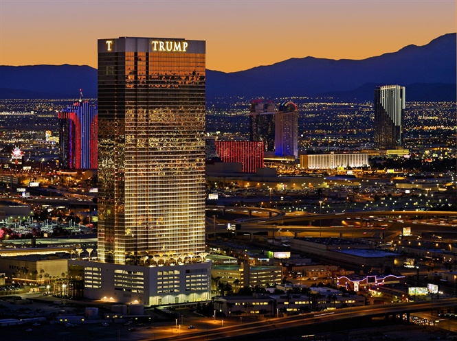 16-35-49_trump-tower-exterior-2