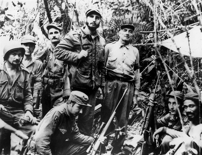 16-57-39_00cstro-fidel-dv-obit-slide-2po9-superjumbo