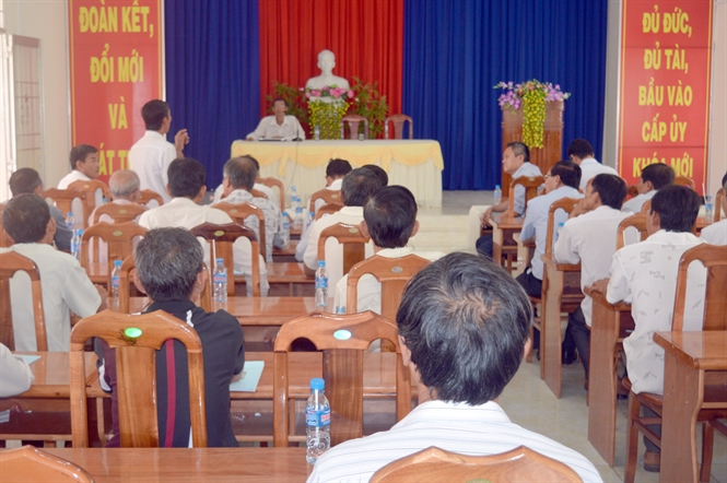 15-21-53_1-khung-cnh-buoi-tro-doi-chi-se-kinh-nghiem-nuoi-c-chinh-bn-cong-nghiep