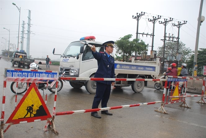 21-15-26_phong-to-o-vong-ngoi