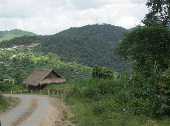 13-36-02_nh2-cc-bn-lng-mien-nui-nghe-n-noi-con-nhieu-hu-tuc-lc-hu